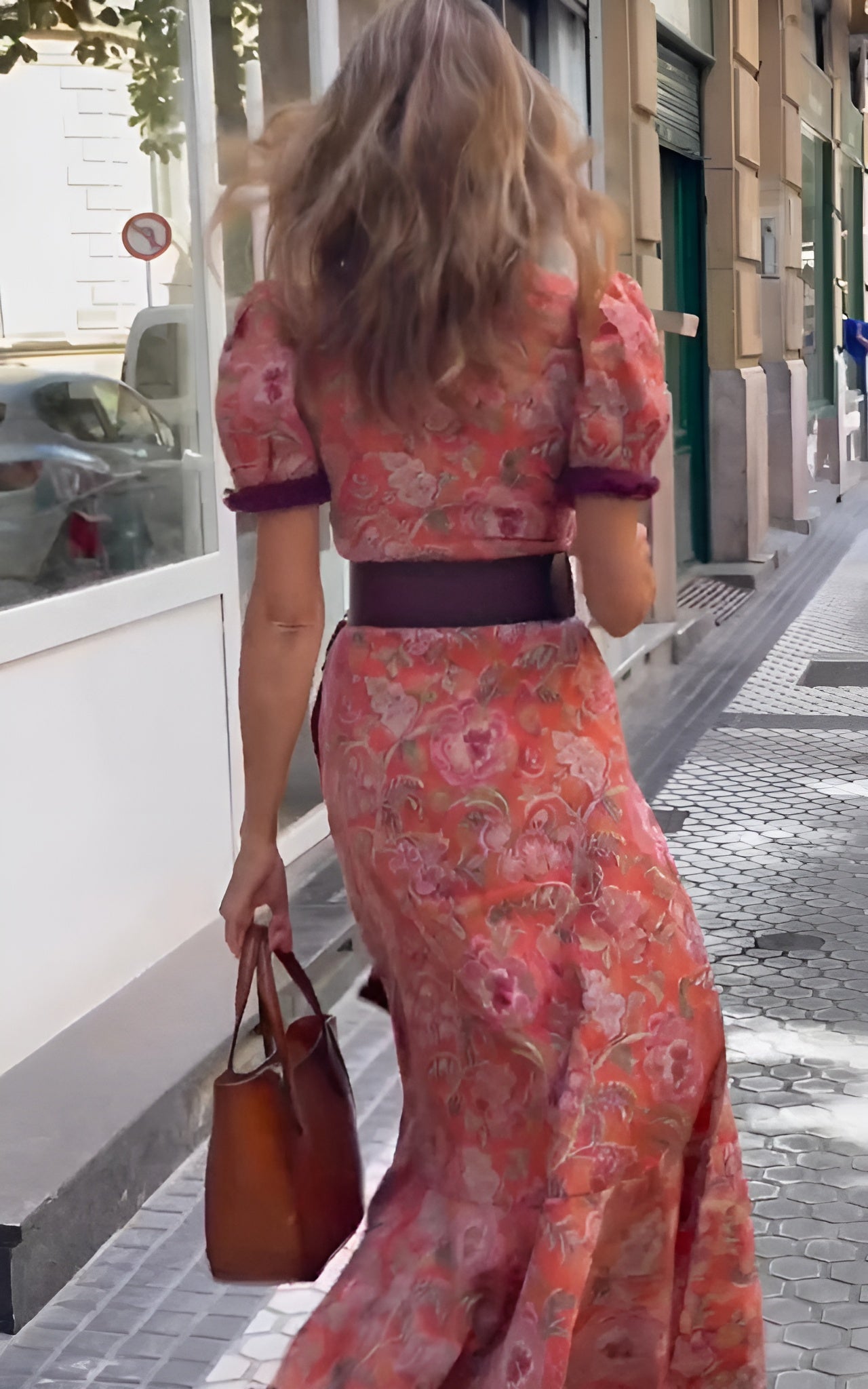 Vestido elegante de manga corta