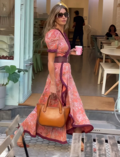 Vestido elegante de manga corta