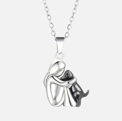 Collar con colgante en forma de perro