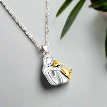 Collar con colgante en forma de perro