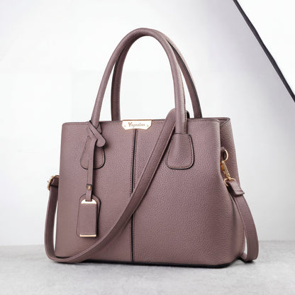 Bolso de acabado refinado